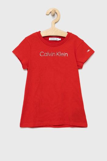 Dětské bavlněné tričko Calvin Klein Jeans červená barva