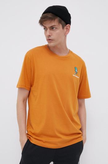 Bavlněné tričko New Balance MT13573MOE oranžová barva, s aplikací