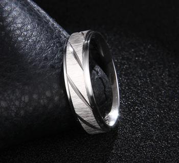 Ziskoun Prsten z broušené chirurgické oceli Stripy- stříbrný SR000104 Velikost: 8