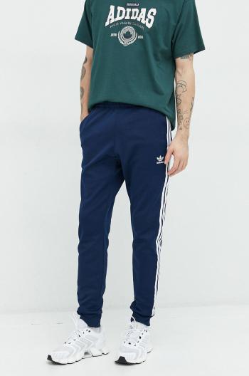 Tepláky adidas Originals pánské, tmavomodrá barva, s aplikací