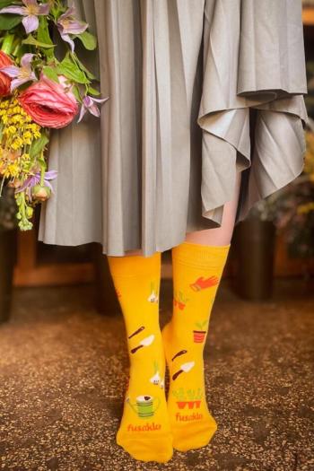 Žluté vzorované ponožky Záhradkář