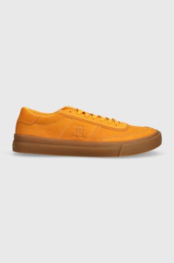 Semišové sneakers boty Tommy Hilfiger TH CUPSET SUEDE oranžová barva, FM0FM04977