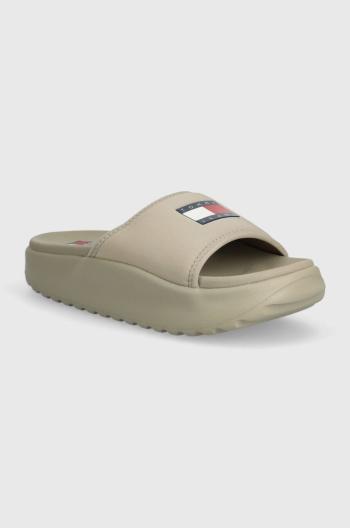 Pantofle Tommy Jeans TJW CHUNKY POOL SLIDE dámské, béžová barva, na platformě, EN0EN02448