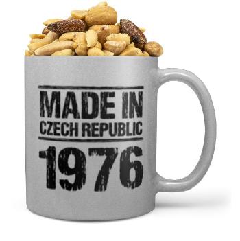 Hrnek Made In (rok: 1976, Náplň hrníčku: Směs slaných oříšků)