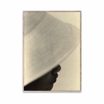 Plakát Girl and Hat – 30 × 40 cm