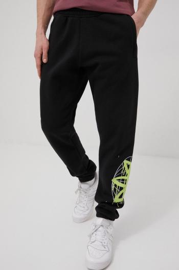 Kalhoty adidas Originals HC7982 pánské, černá barva, s potiskem