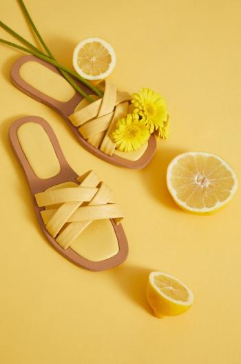 Kožené pantofle Medicine dámské, žlutá barva