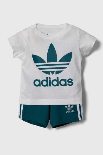 Dětská bavlněná souprava adidas Originals SHORT TEE SET zelená barva, JE0524