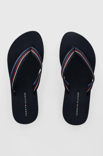 Žabky Tommy Hilfiger WEDGE STRIPES BEACH SANDAL dámské, tmavomodrá barva, na klínku, FW0FW07858