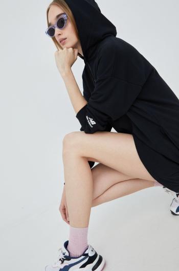 Šaty New Balance WD21501BK černá barva, mini, oversize