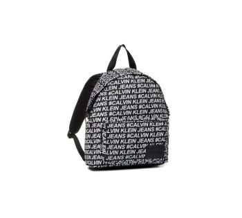 Calvin Klein Calvin Klein dámský černý batoh s nápisy ROUND BACKPACK