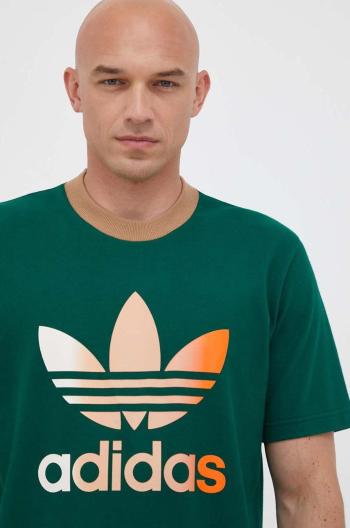 Bavlněné tričko adidas Originals zelená barva, s potiskem