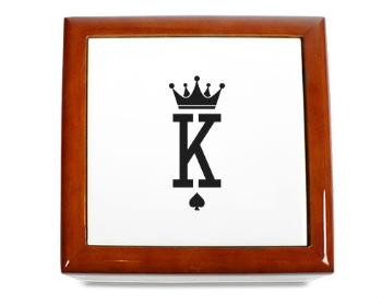 Dřevěná krabička K as King