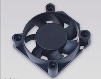 AKASA ventilátor 4cm Black Fan, 40x40x10mm, Sleeve bearing, 24.87 dBA, 3 pin