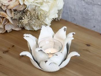 Krémový antik svícen ve tvaru květu na čajovou svíčku Flow - Ø 16*9cm 71077319 71773-19