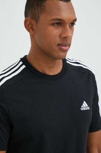 Bavlněné tričko adidas černá barva, s aplikací