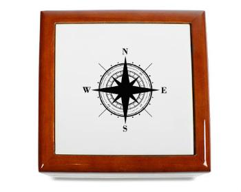 Dřevěná krabička Kompas