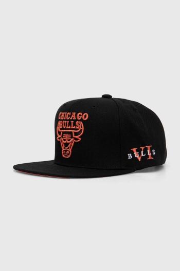 Bavlněná baseballová čepice Mitchell&Ness NBA CHICAGO BULLS černá barva, s aplikací