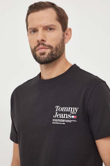 Bavlněné tričko Tommy Jeans černá barva, s potiskem, DM0DM18870