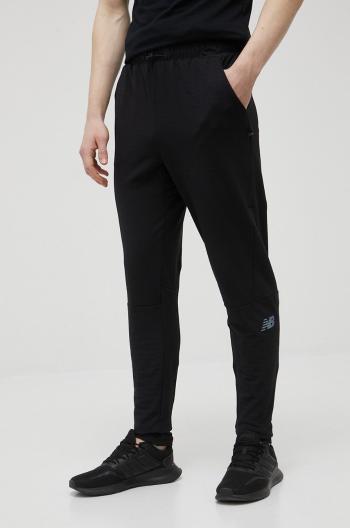 Tréninkové kalhoty New Balance MP13284BK pánské, černá barva, hladké