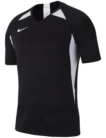 Chlapecké sportovní tričko Nike vel. XS (122-128cm)
