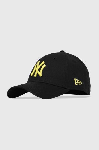 Bavlněná baseballová čepice New Era NEW YORK YANKEES černá barva, s aplikací