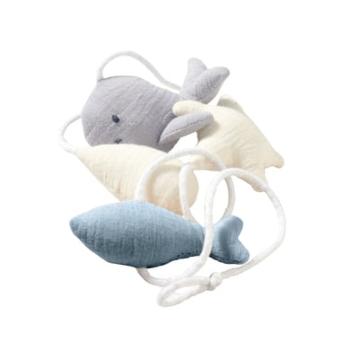 Nordic Coast Company Nástěnná girlanda Muslin Whale Small