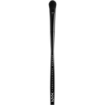 NYX Professional Makeup Pro Brush plochý štětec na oční stíny 1 ks