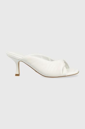 Kožené pantofle Guess RINAH dámské, bílá barva, na podpatku, FL6RNH LEA03