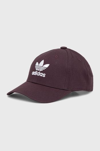 Bavlněná baseballová čepice adidas Originals fialová barva, s aplikací