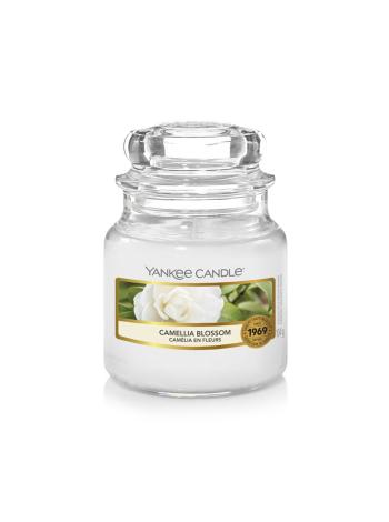 Yankee Candle vonná svíčka Camellia Blossom Classic malý