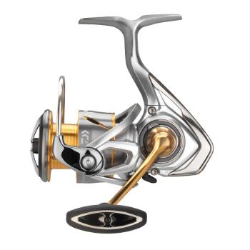 Daiwa naviják 21 freams lt 3000 d-c