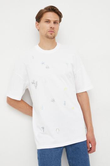 Bavlněné tričko Sisley bílá barva, s aplikací
