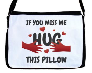 Taška přes rameno Hug this pillow