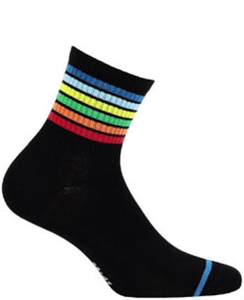 Vzorované ponožky WOLA PROUŽKY černé Velikost: 39-41
