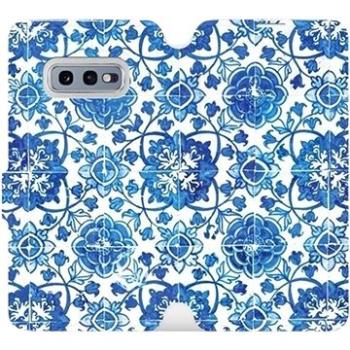 Flipové pouzdro na mobil Samsung Galaxy S10e - ME05P Modré dlaždice s květy (5903226814213)