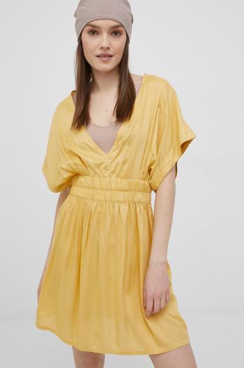 Šaty Roxy žlutá barva, mini, áčková