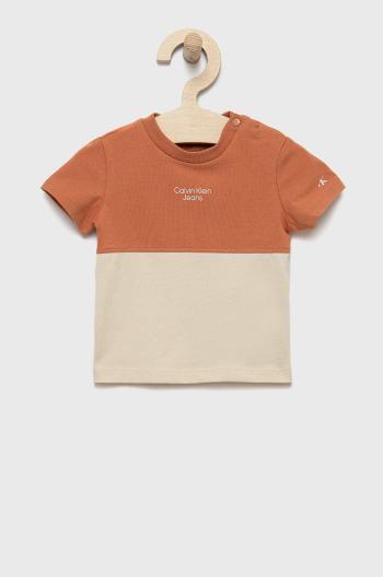 Dětské tričko Calvin Klein Jeans hnědá barva, s potiskem