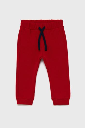 Dětské bavlněné kalhoty United Colors of Benetton červená barva, hladké