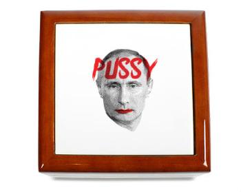 Dřevěná krabička Pussy Putin