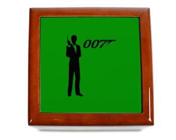 Dřevěná krabička James Bond