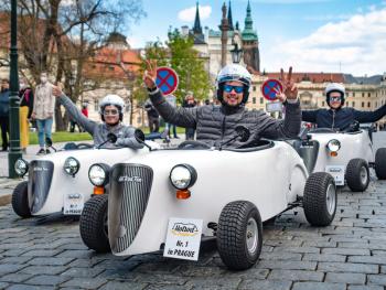 Jízda v mini autech Hot Rod po Praze Praha