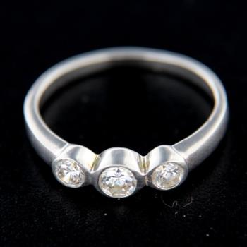Stříbrný prsten 14772