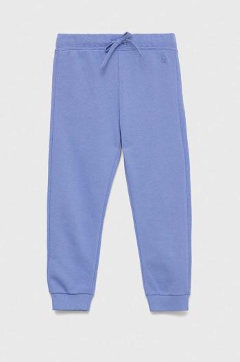 Dětské bavlněné kalhoty United Colors of Benetton fialová barva, hladké