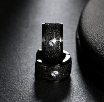 Ziskoun Náušnice z chirugické oceli ve 2 barevných provedeních SE000059 Barva: Černá