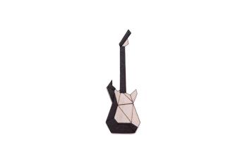 Dřevěná brož Electric Guitar Brooch s praktickým zapínáním a možností výměny či vrácení do 30 dnů zdarma
