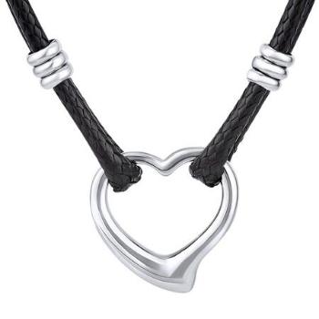 Silvego Ocelový náhrdelník se srdíčkem pro ženy KMM32056