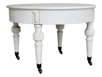 Krémový antik dřevěný coffee stolek na kolečkách Antoinette - Ø70*46 cm 41033919 (41339-19)
