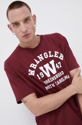 Bavlněné tričko Wrangler vínová barva, s potiskem