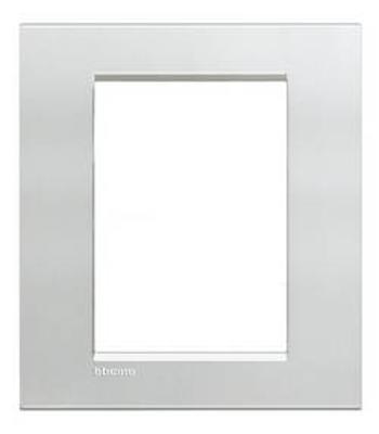 Legrand rám Living&Light stříbrná LNA4826AG